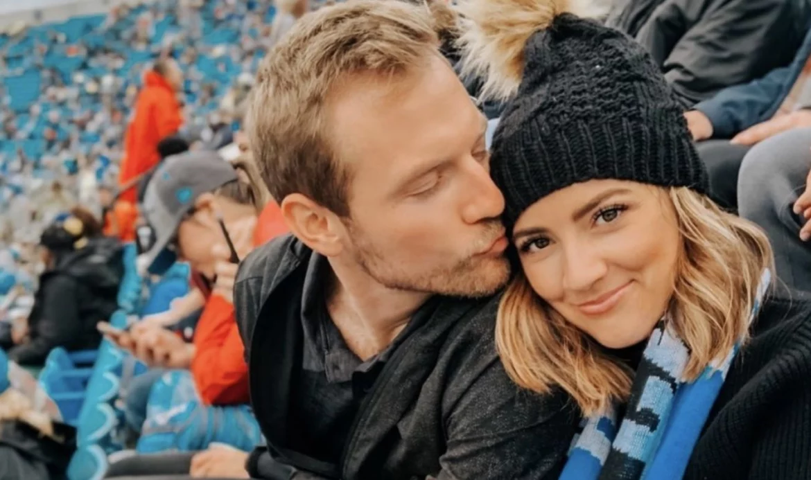 Kenny Barnes Love Is Blind bébé