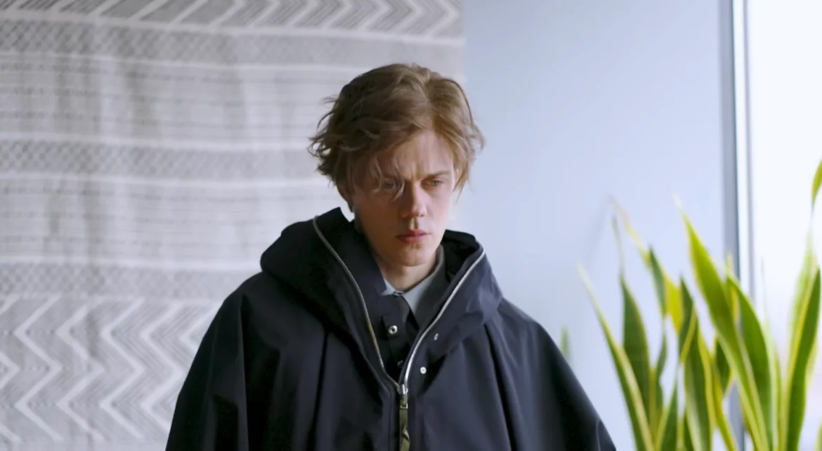 PHYSINT Bill Skarsgård