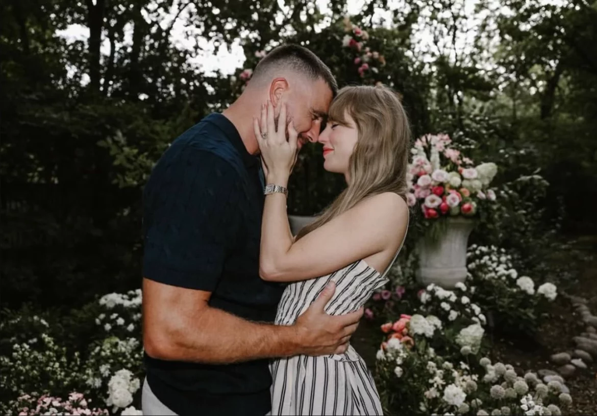 Taylor Swift Travis Kelce fiançailles