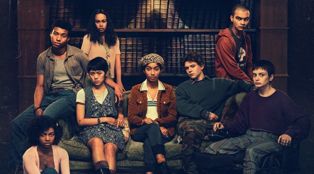 The Midnight Club - séries à voir en attendant Mercredi saison 3