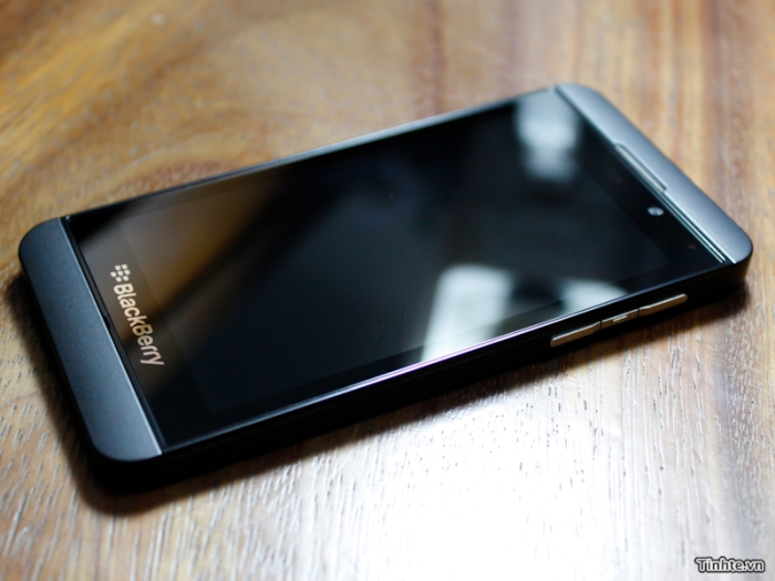 blackberry-z10-face