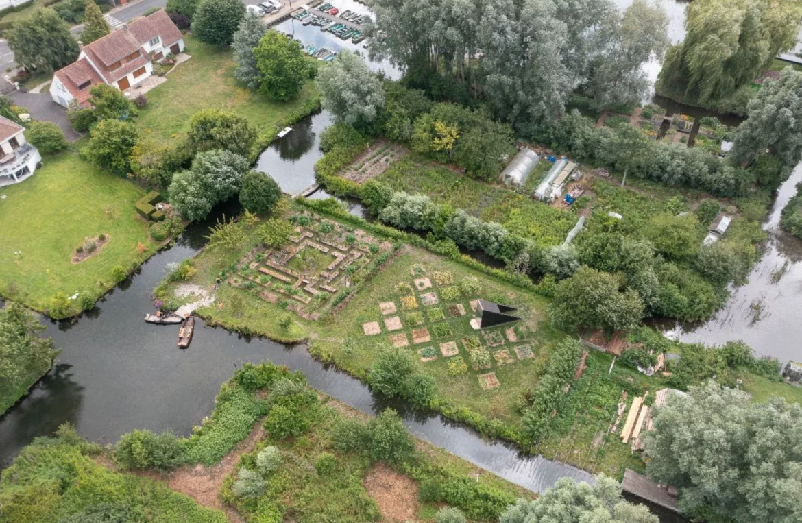 hortillonnages Meurtres à Amiens