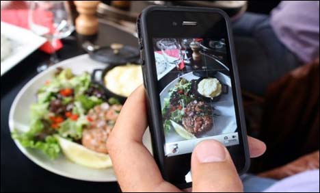 restaurant-smartphone-jerusalem